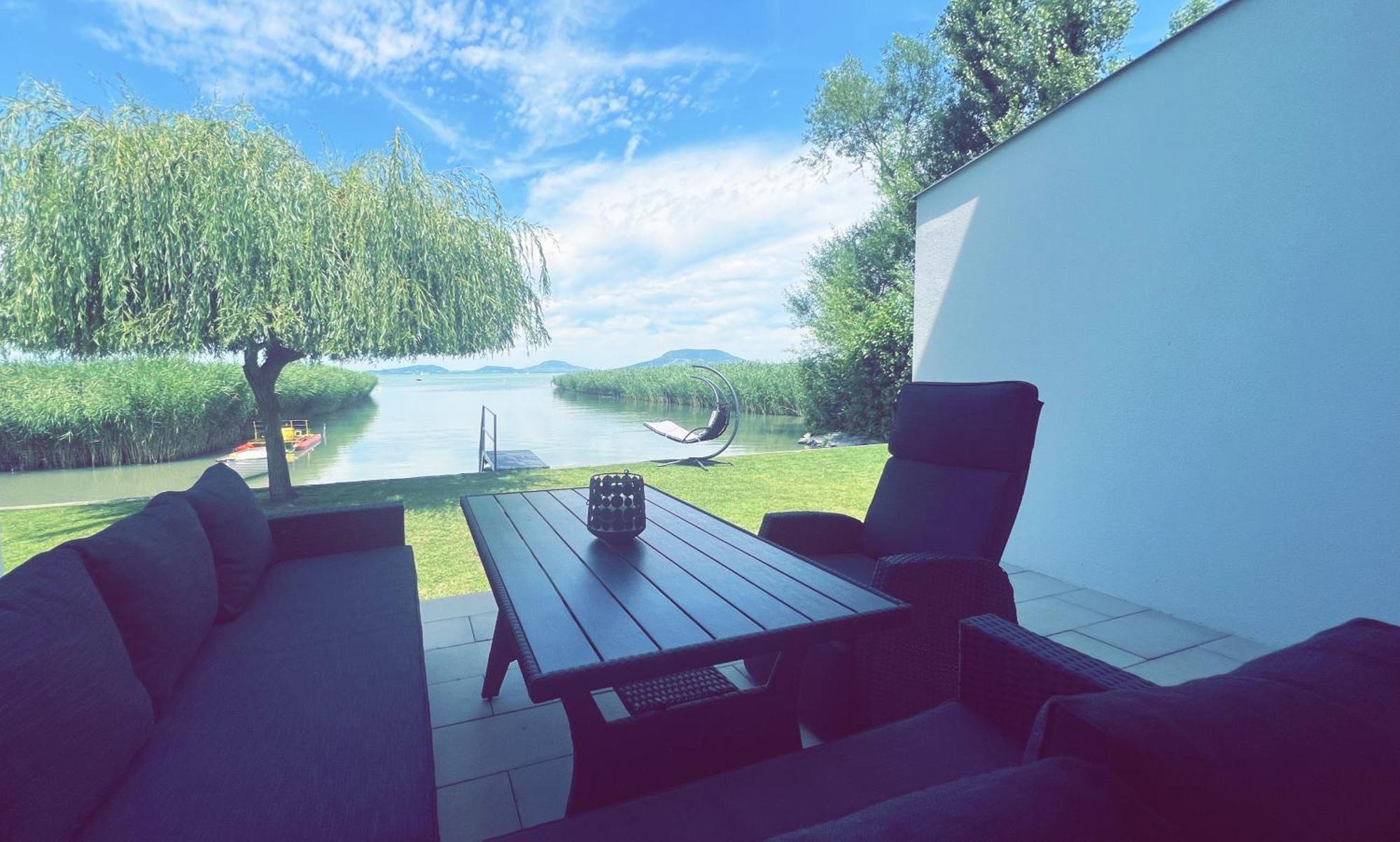 בלטונפנבש Balaton A Kertben - Balaton In The Garden - Beachfront Houses With Beautiful View, Private Beach מראה חיצוני תמונה
